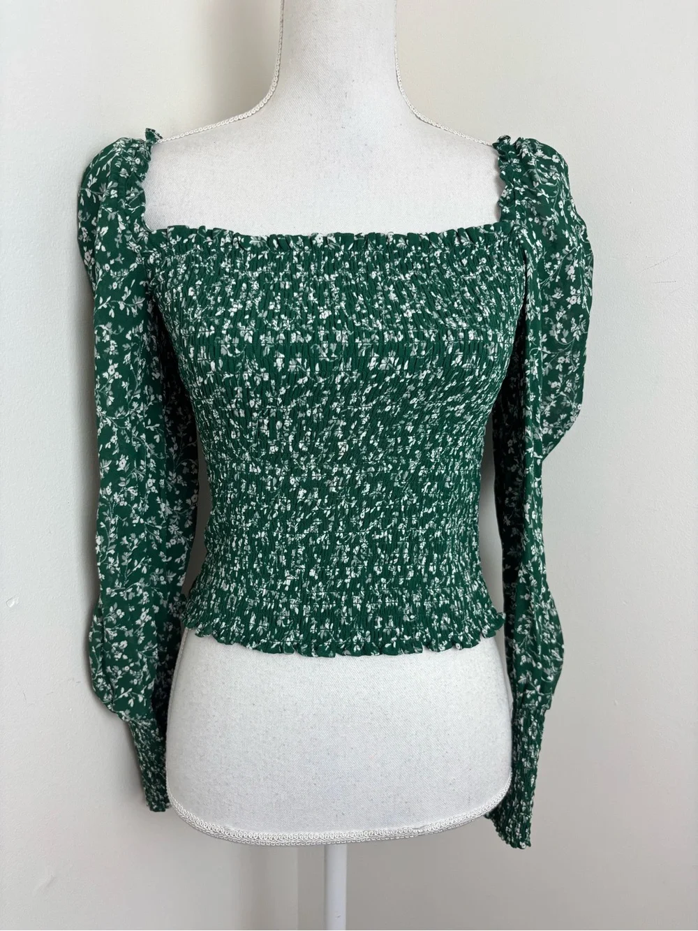 Reformation Pinto Smocked Blouse In Parsley Size Medium